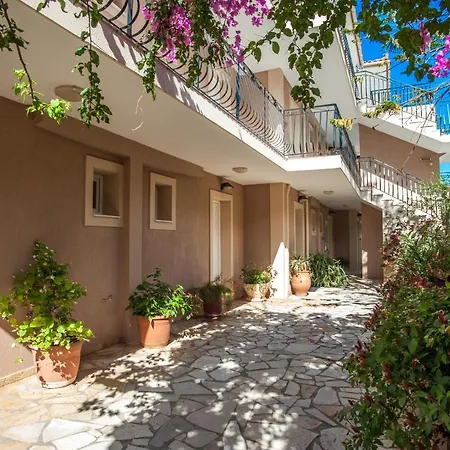 Апартаменты Hill Apartments! Влахата
