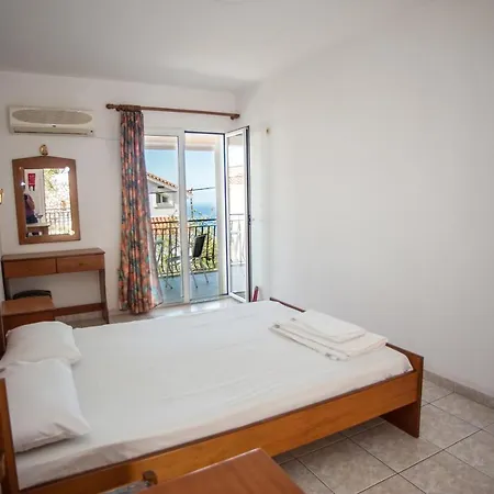 Hill Apartments! Апартаменты *