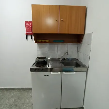 Hill Apartments! Апартаменты